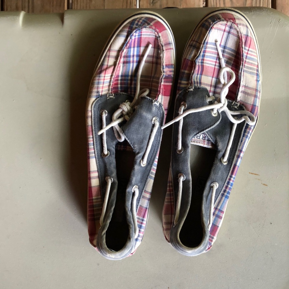 Sperrys boat shoes